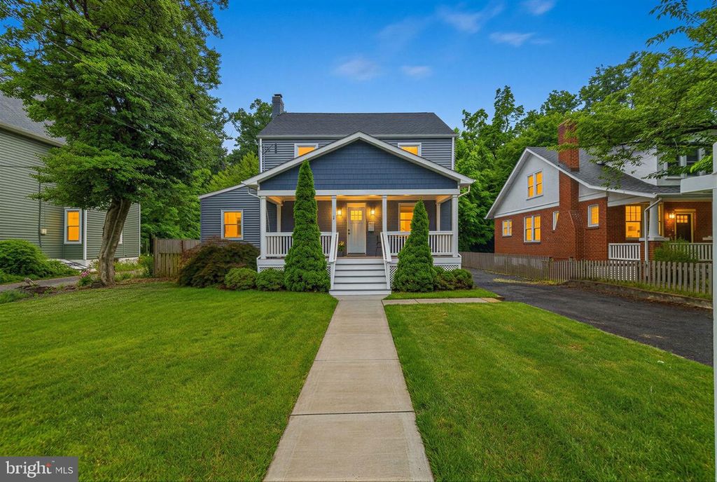 4107 QUEENSBURY RD, Hyattsville, MD 20781
