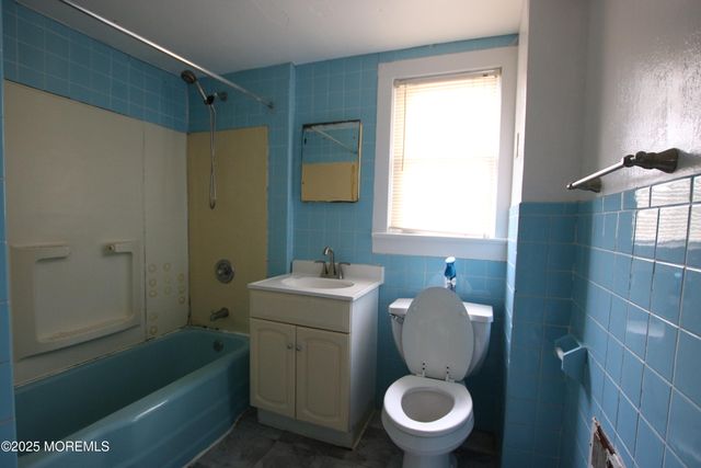 58 Monmouth Road, Eatontown, NJ 07724