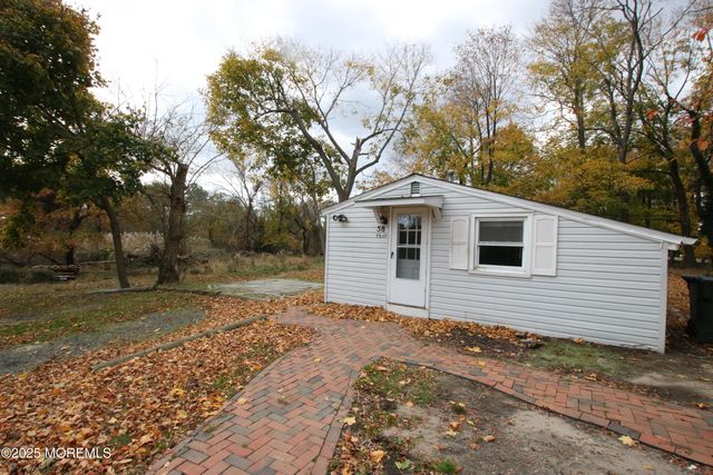 58 Monmouth Road, Eatontown, NJ 07724