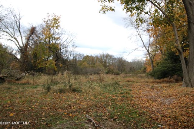 58 Monmouth Road, Eatontown, NJ 07724