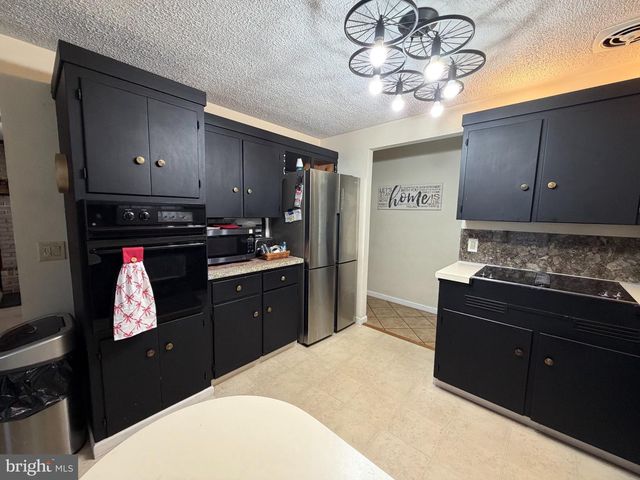 2389 QUARRY RD, Lebanon, PA 17046