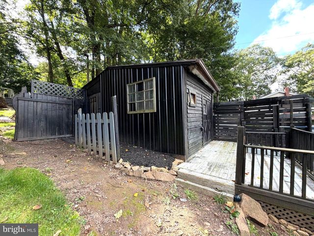 2389 QUARRY RD, Lebanon, PA 17046