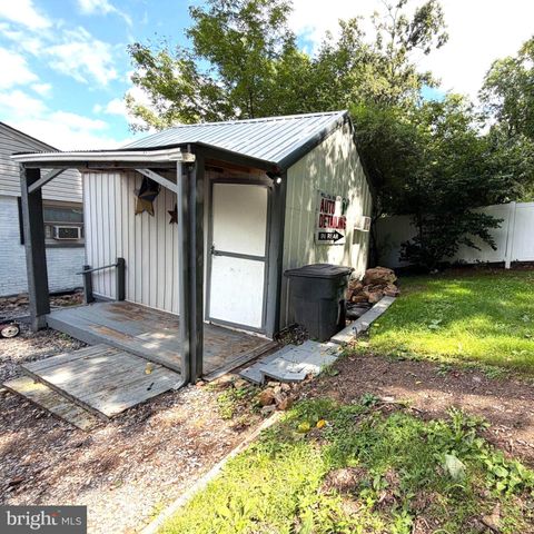 2389 QUARRY RD, Lebanon, PA 17046