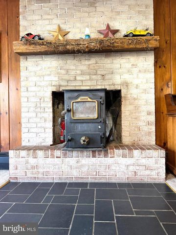 2389 QUARRY RD, Lebanon, PA 17046