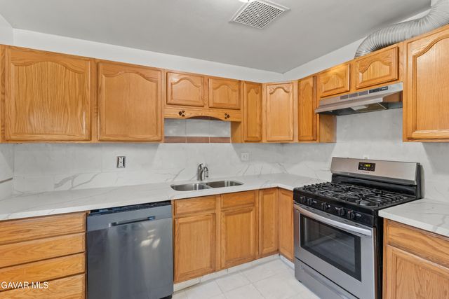 44338 W 23rd Street, Lancaster, CA 93536