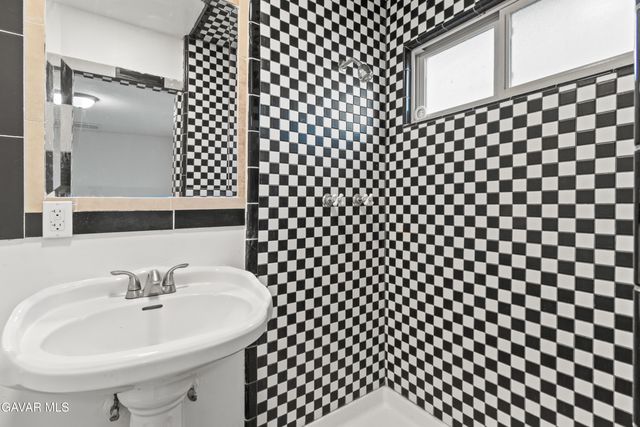 44338 W 23rd Street, Lancaster, CA 93536