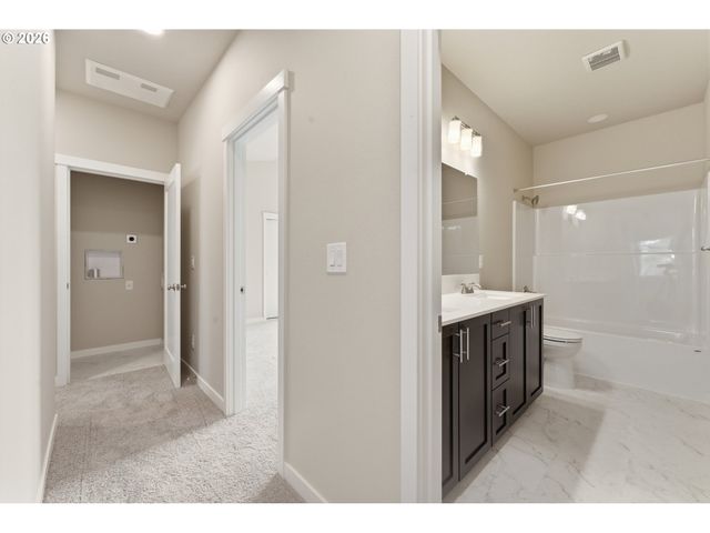 4750 N VANDERBILT St, Portland, OR 97203