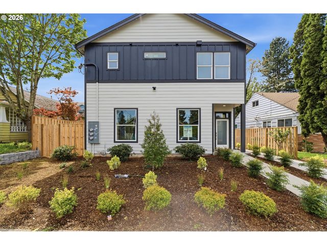 4750 N VANDERBILT St, Portland, OR 97203