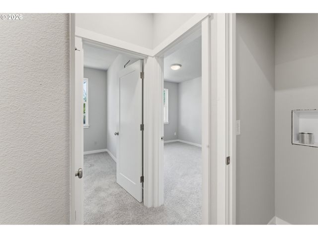 4750 N VANDERBILT St, Portland, OR 97203