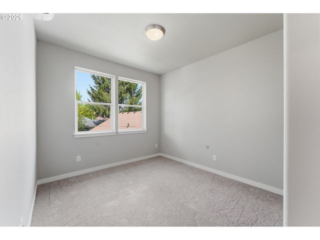 4750 N VANDERBILT St, Portland, OR 97203