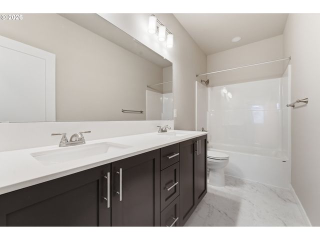 4750 N VANDERBILT St, Portland, OR 97203