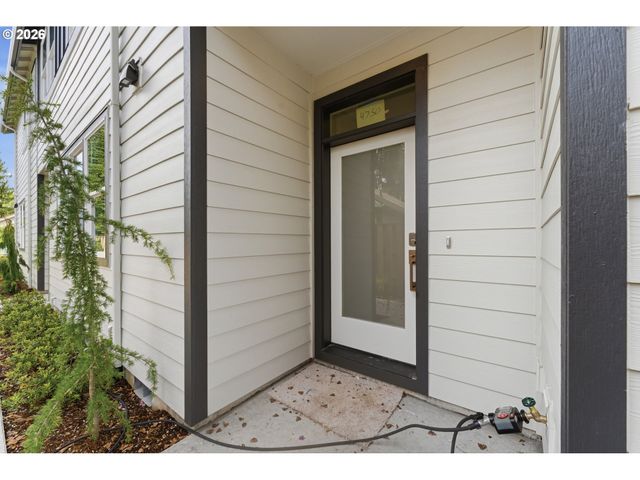 4750 N VANDERBILT St, Portland, OR 97203