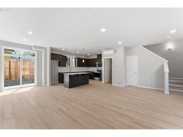 4750 N VANDERBILT St, Portland, OR 97203