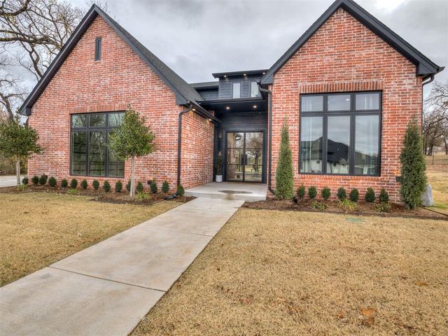4400 Redbud Circle, Oklahoma City, OK 73111