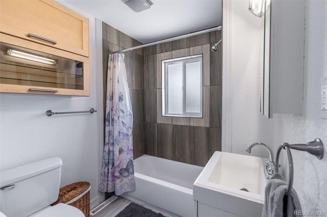 1611 Englewood Drive, Pueblo, CO 81005