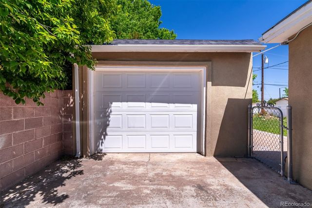 1611 Englewood Drive, Pueblo, CO 81005