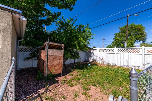 1611 Englewood Drive, Pueblo, CO 81005