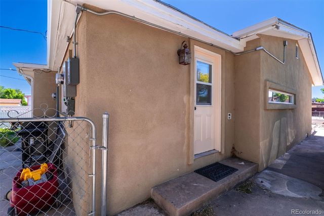 1611 Englewood Drive, Pueblo, CO 81005