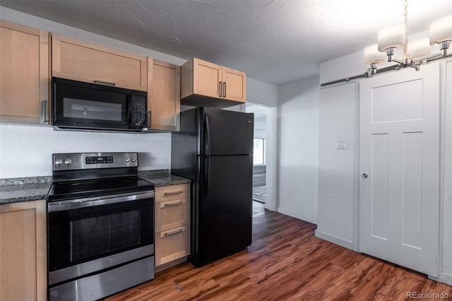 1611 Englewood Drive, Pueblo, CO 81005