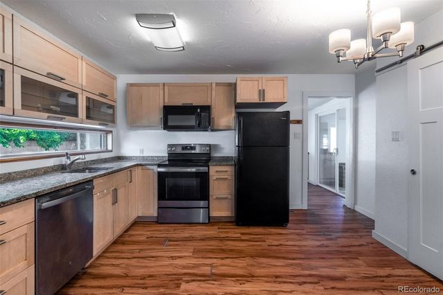 1611 Englewood Drive, Pueblo, CO 81005