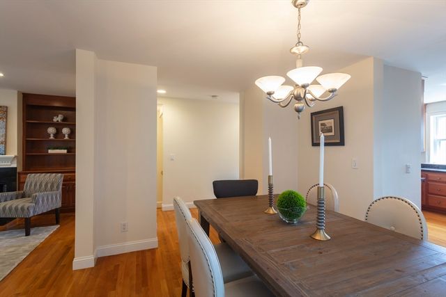 1077 Boylston St, Newton, MA 02461