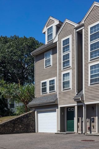 1077 Boylston St, Newton, MA 02461