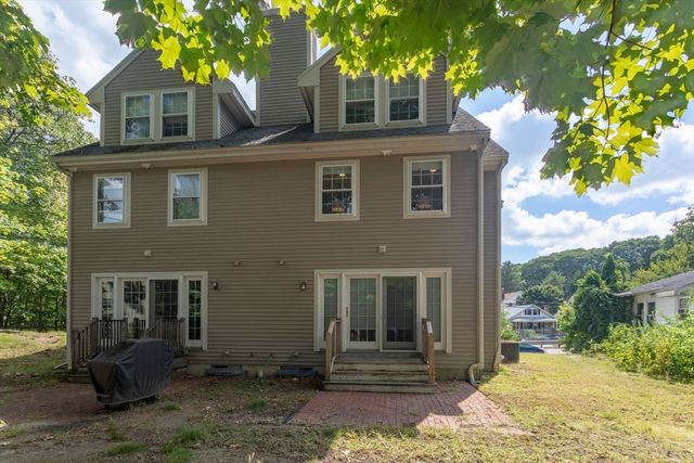 1077 Boylston St, Newton, MA 02461