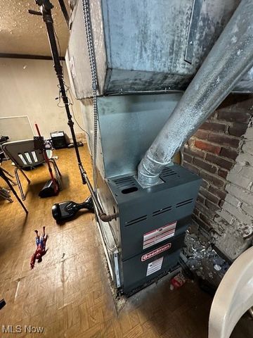 831 London Road, Cleveland, OH 44110