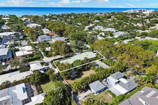 416 3rd AVE N, Naples, FL 34102