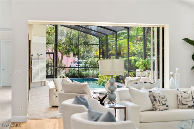 416 3rd AVE N, Naples, FL 34102