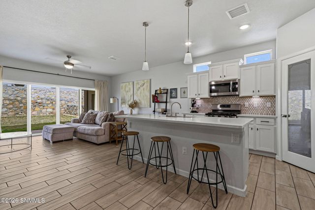 6054 Silver Park Avenue, Santa Teresa, NM 88008