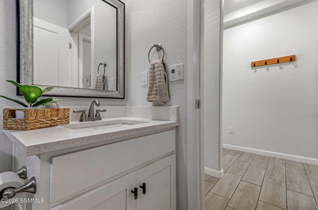 6054 Silver Park Avenue, Santa Teresa, NM 88008