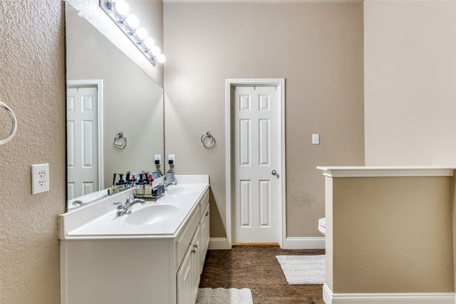 13729 Village Vista Drive, Fort Worth, TX 76052