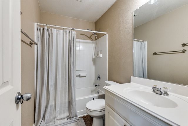 13729 Village Vista Drive, Fort Worth, TX 76052