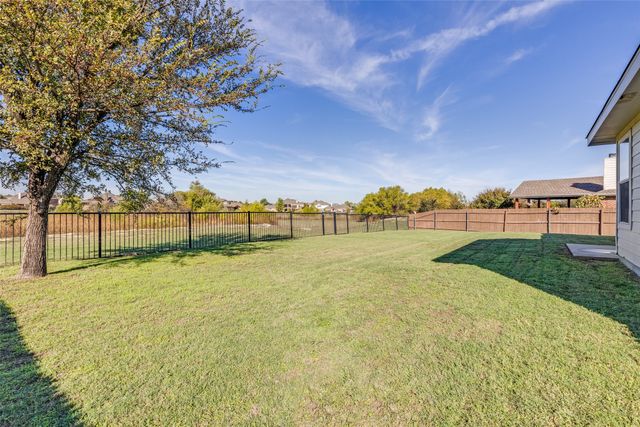 13729 Village Vista Drive, Fort Worth, TX 76052