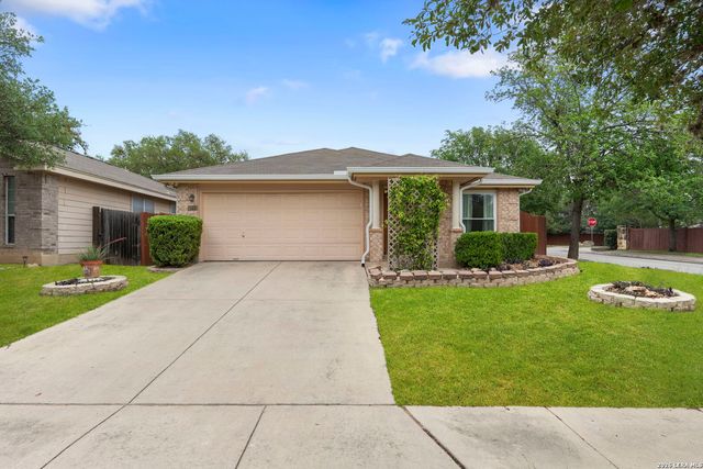 8202 MALOY MNR, San Antonio, TX 78250
