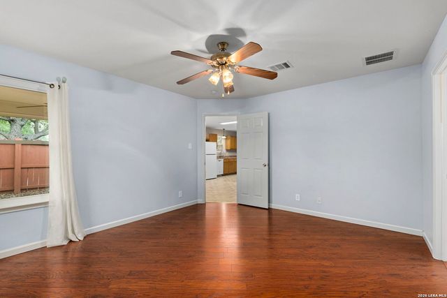 8202 MALOY MNR, San Antonio, TX 78250