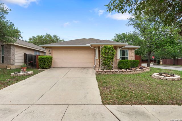 8202 MALOY MNR, San Antonio, TX 78250