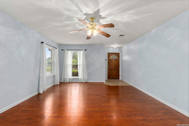8202 MALOY MNR, San Antonio, TX 78250