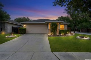 8202 MALOY MNR, San Antonio, TX 78250