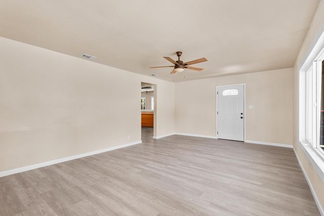 308 6th St, Roseville, CA 95678