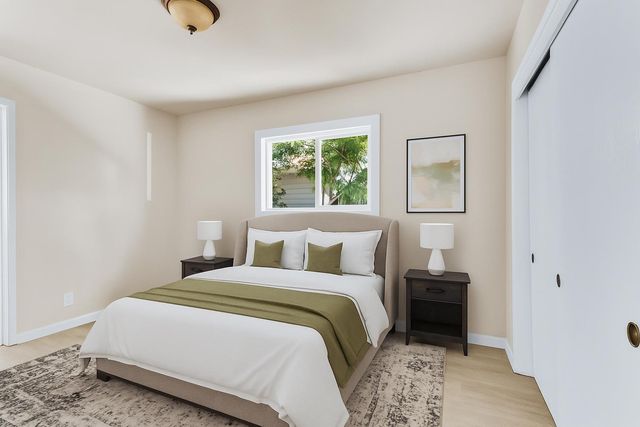 308 6th St, Roseville, CA 95678