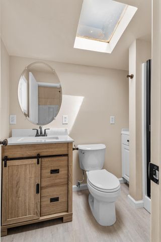 308 6th St, Roseville, CA 95678