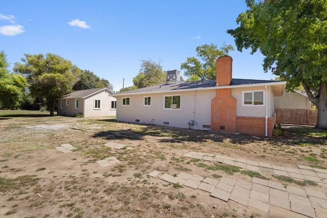 308 6th St, Roseville, CA 95678