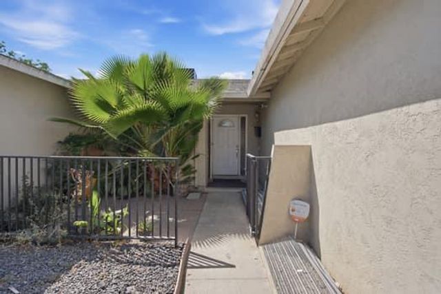 2001 Durango Ln, Modesto, CA 95355