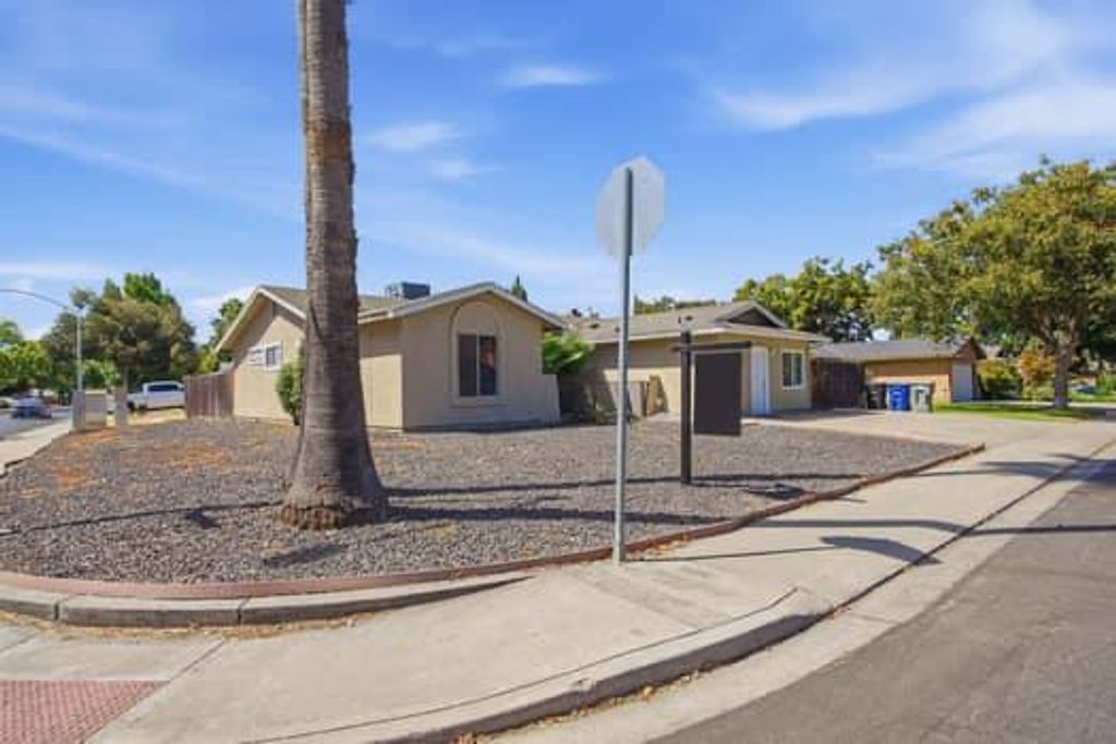 2001 Durango Ln, Modesto, CA 95355