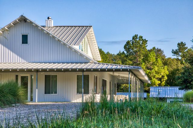 3896 Cr 305, Whitehall, TX 77868