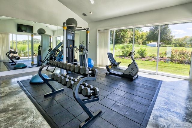 3896 Cr 305, Whitehall, TX 77868