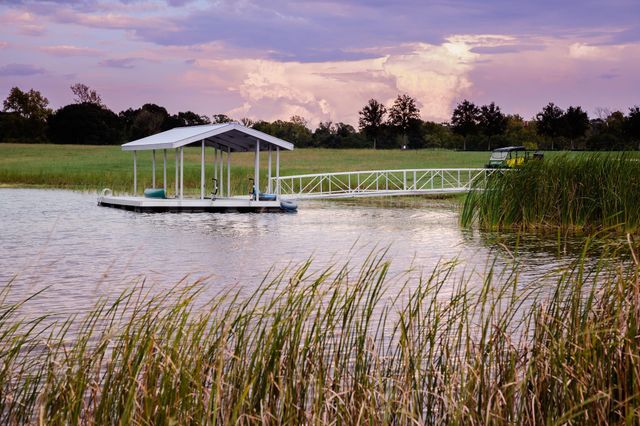 3896 Cr 305, Whitehall, TX 77868