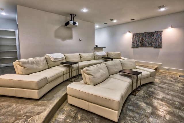 3896 Cr 305, Whitehall, TX 77868